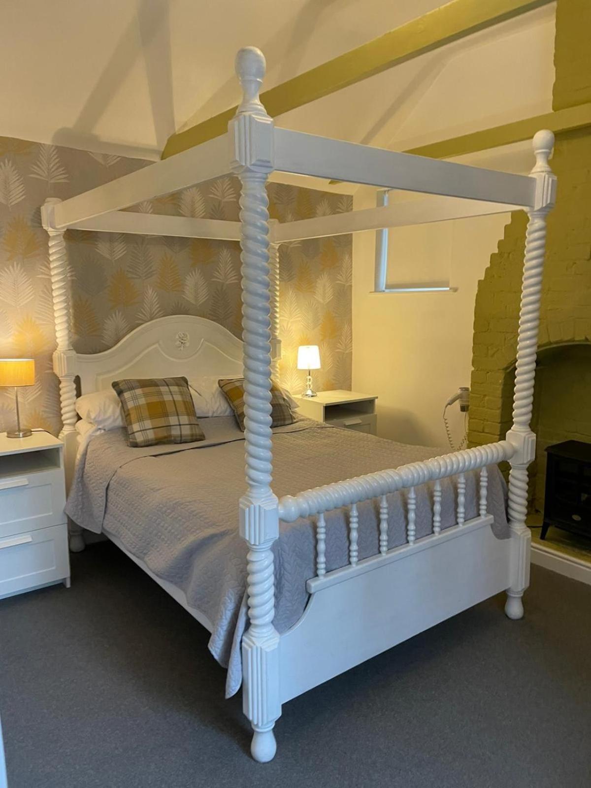 Hunters Meet Hotel Hatfield Heath Eksteriør billede