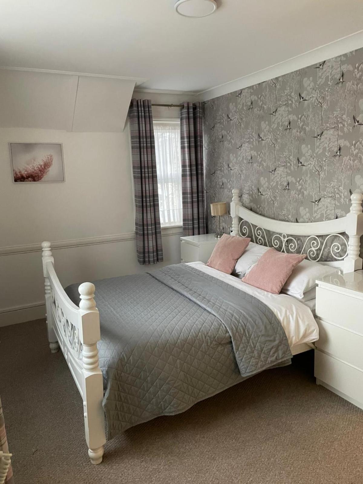 Hunters Meet Hotel Hatfield Heath Eksteriør billede