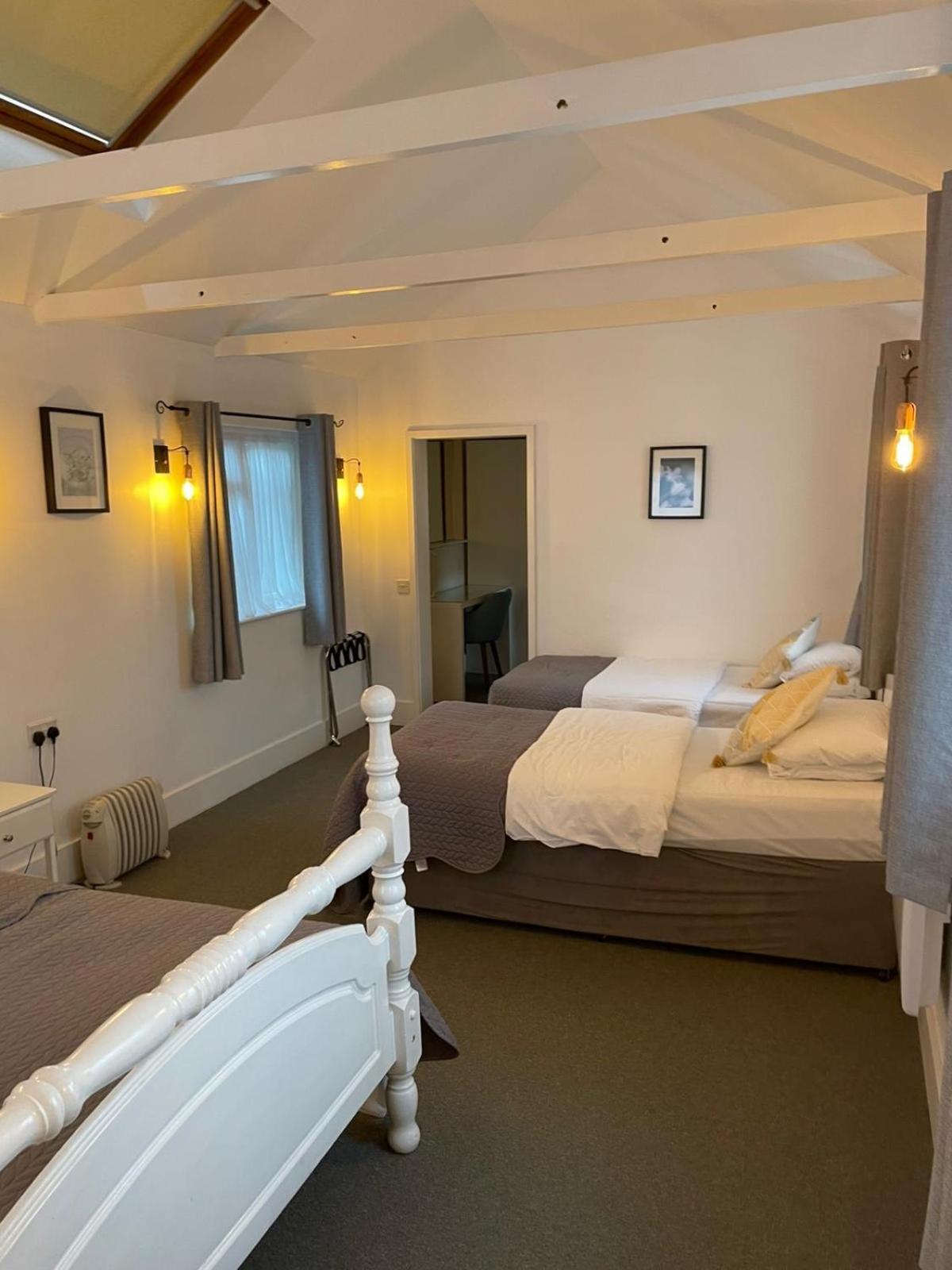 Hunters Meet Hotel Hatfield Heath Eksteriør billede